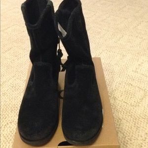 *Ugg black boots